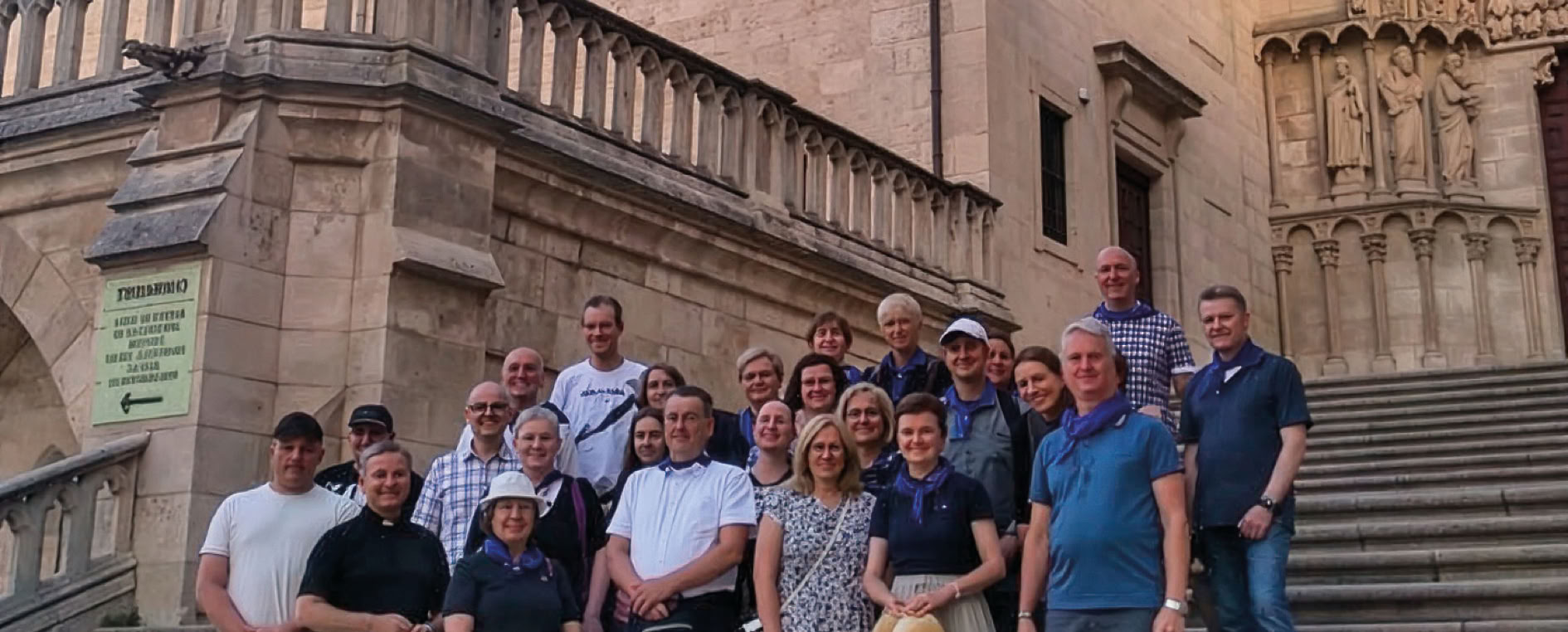 Die Große Sühnewallfahrt nach Fátima erfolgt als Busreise.